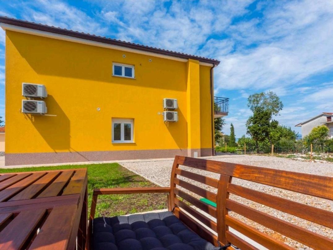 Adriatico Apartment Omisalj Exterior photo